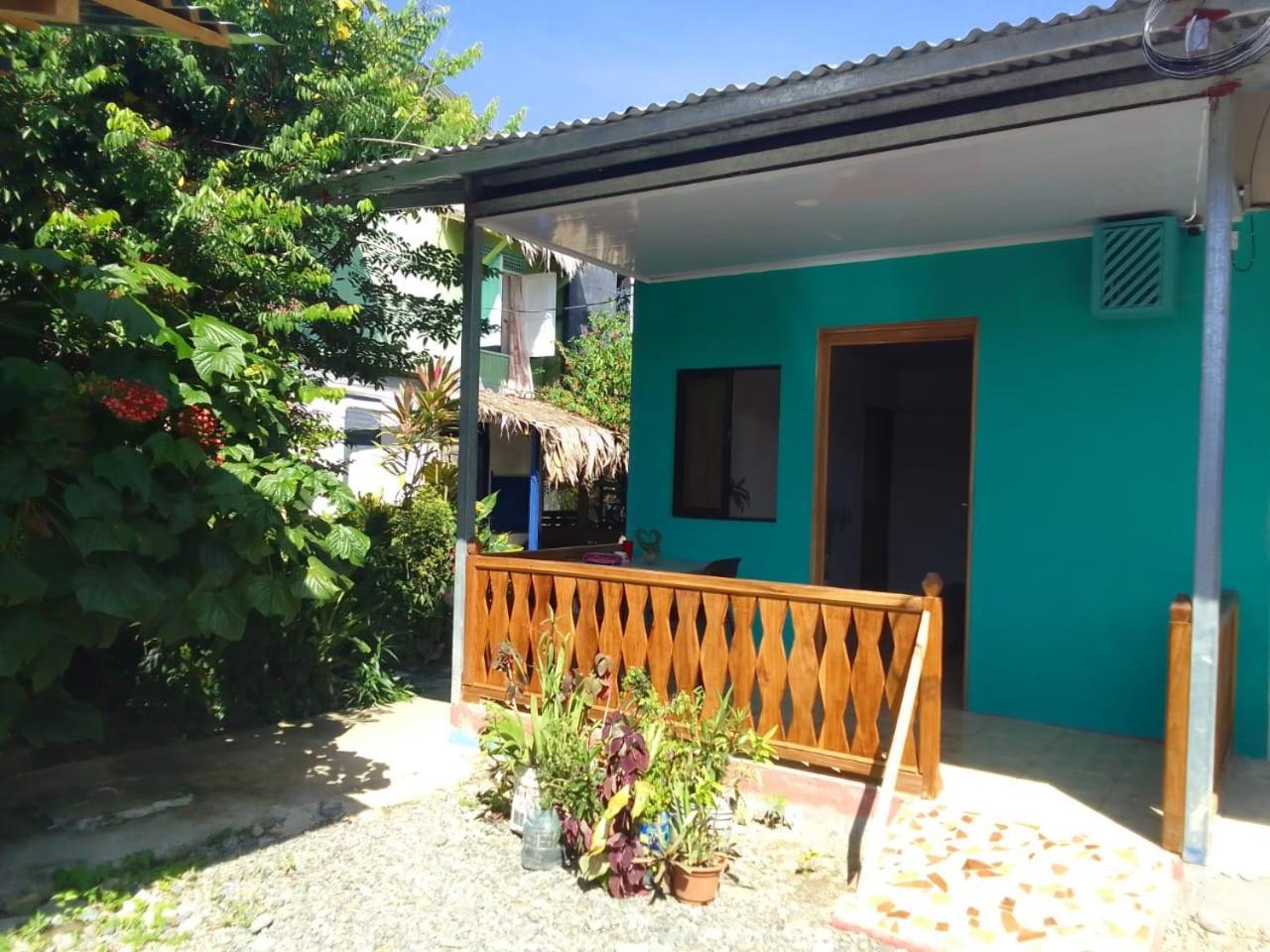 Mar Caribe Pv Hotell Puerto Viejo de Talamanca Exteriör bild
