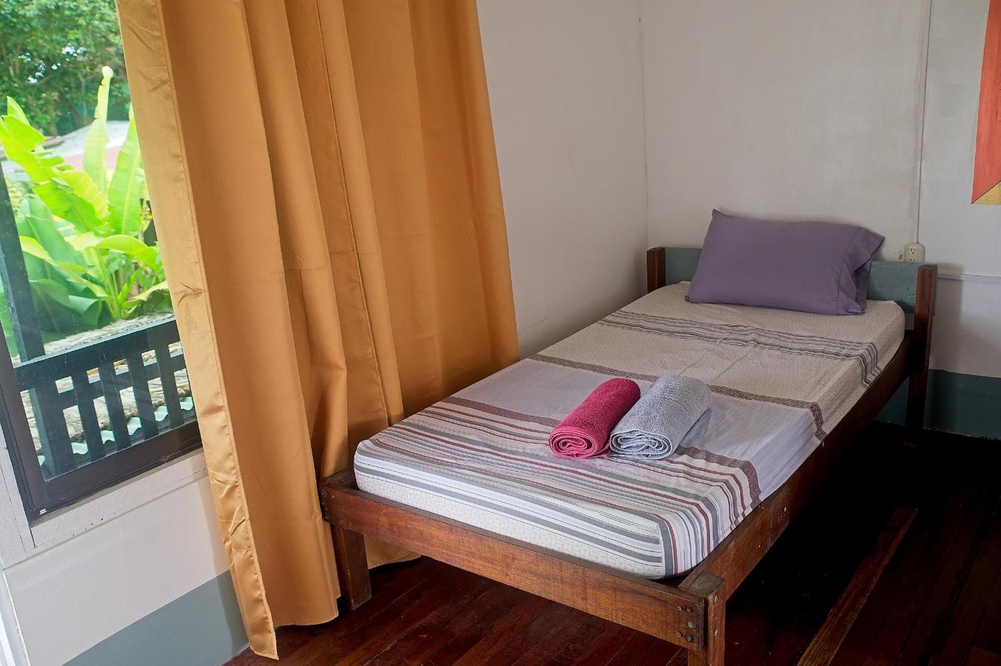 Mar Caribe Pv Hotell Puerto Viejo de Talamanca Exteriör bild