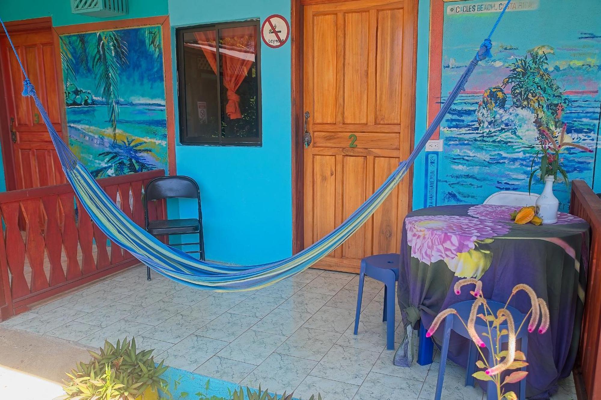 Mar Caribe Pv Hotell Puerto Viejo de Talamanca Exteriör bild