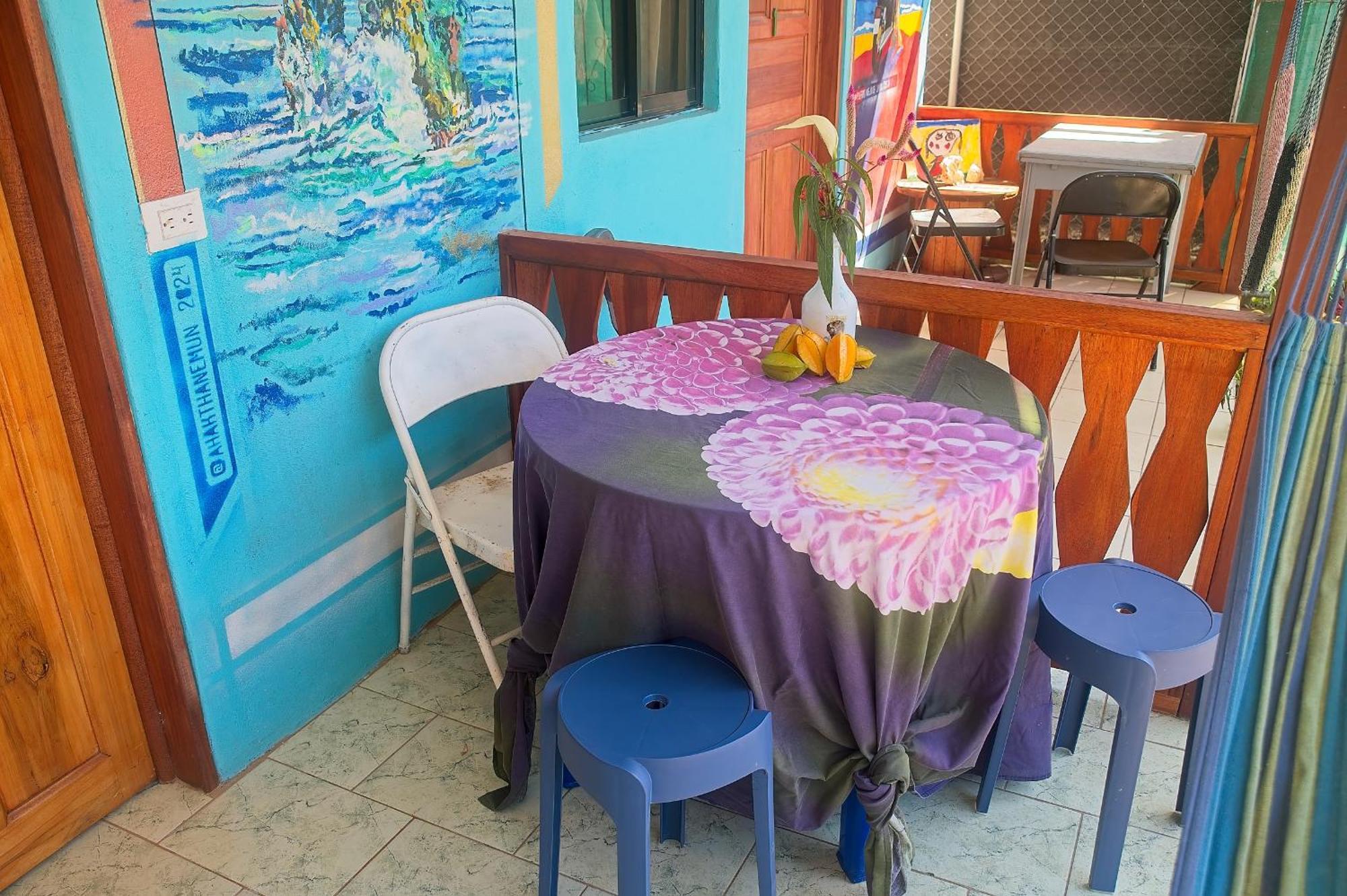 Mar Caribe Pv Hotell Puerto Viejo de Talamanca Exteriör bild