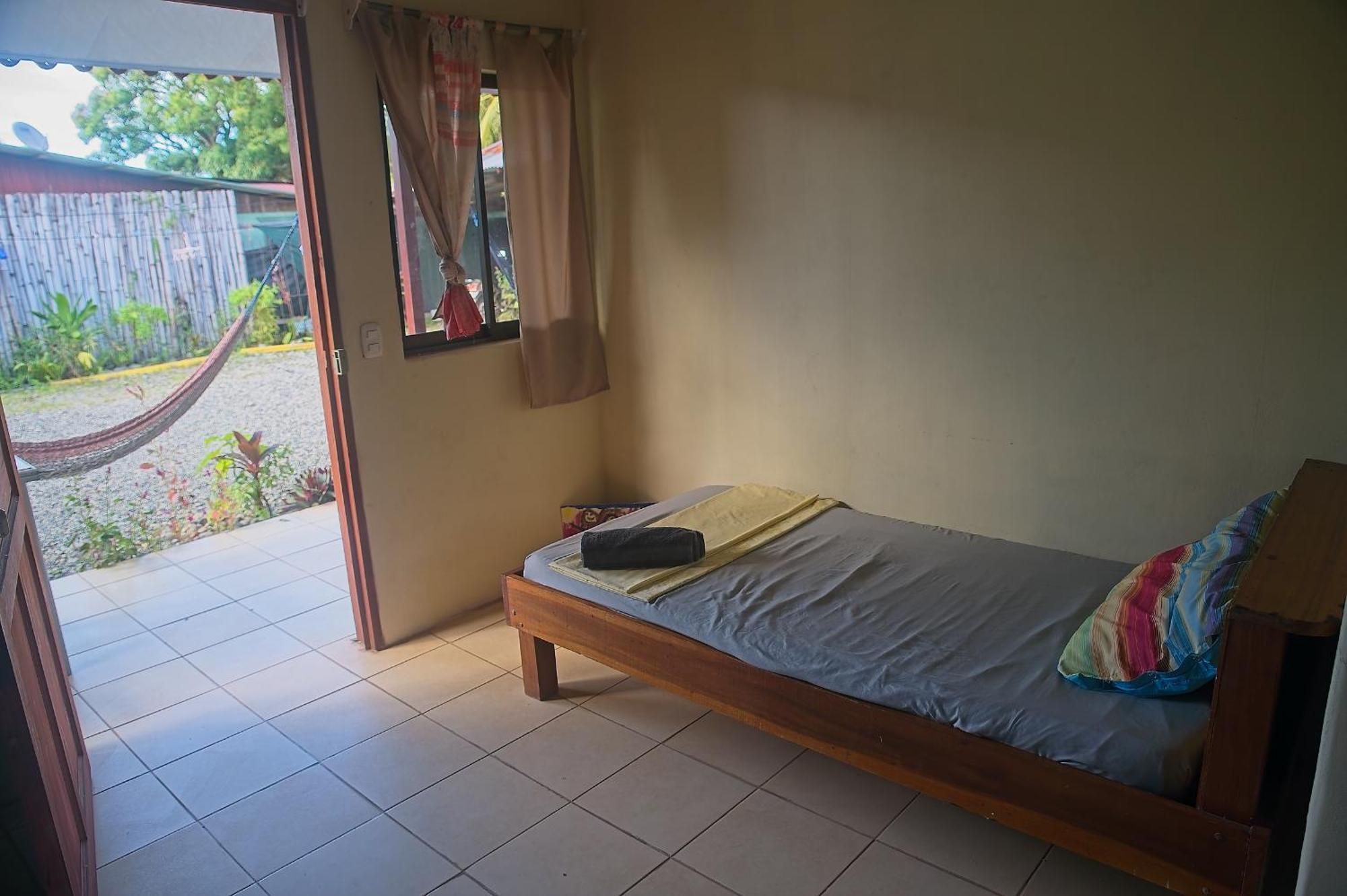 Mar Caribe Pv Hotell Puerto Viejo de Talamanca Exteriör bild