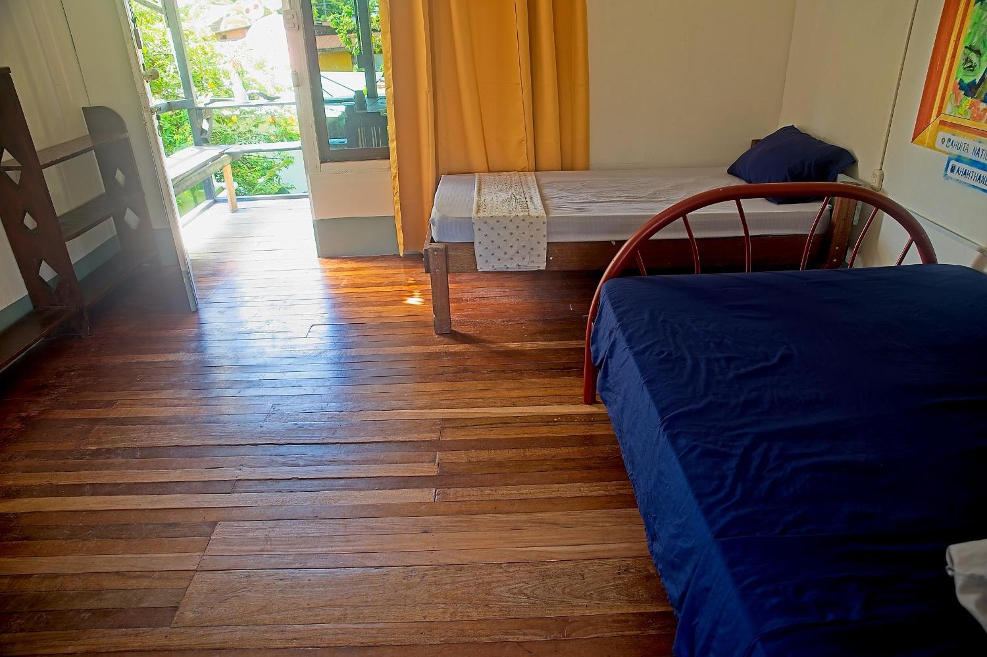Mar Caribe Pv Hotell Puerto Viejo de Talamanca Exteriör bild